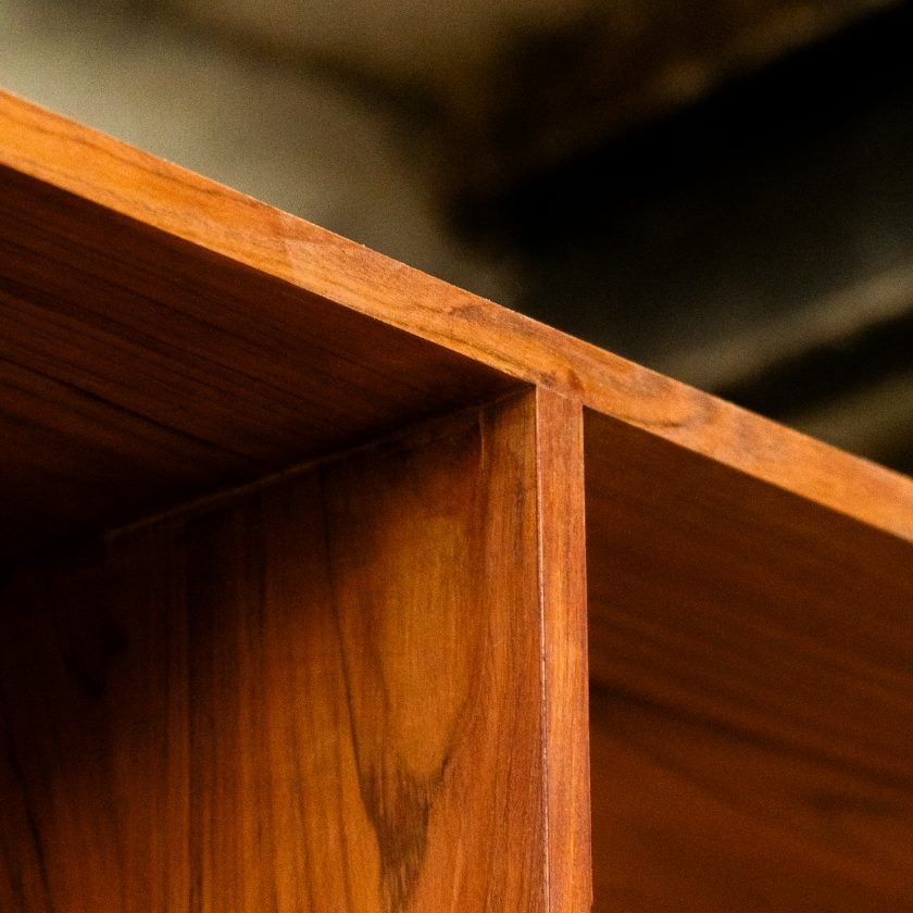 Arania craftsmanship detail